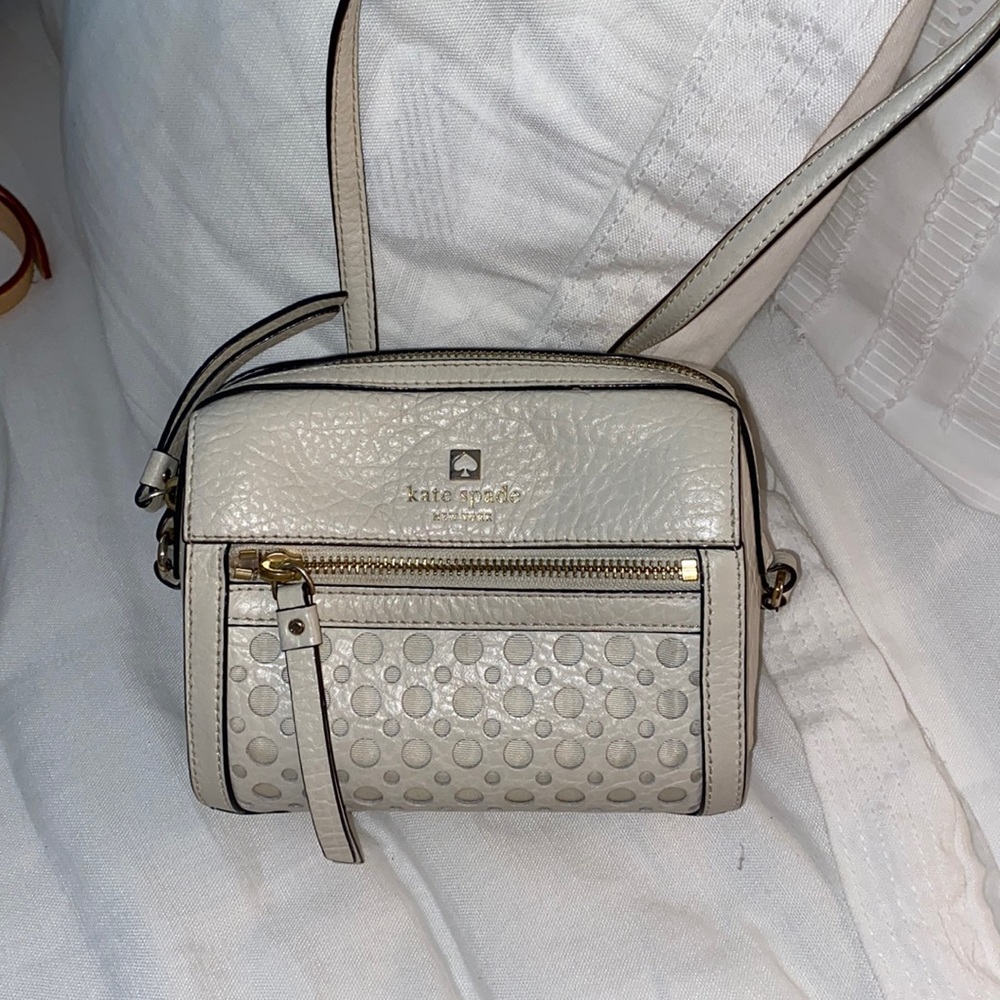 Kate Spade crossbody purse! The cutest purse ever! Perfect size for traveling!
